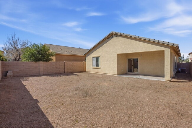 Building Photo - 6737 S Cut Bow Dr