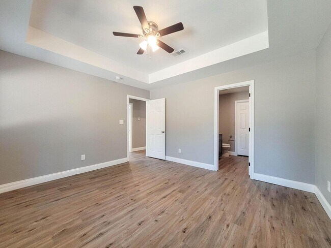 Building Photo - 159 Waurika