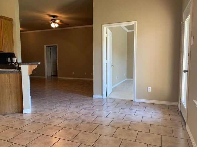 Building Photo - 3125 Beauford St