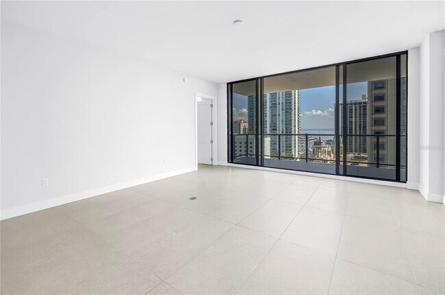 Building Photo - 275 1st Ave S