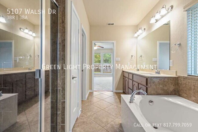 Building Photo - 5107 Walsh Dr