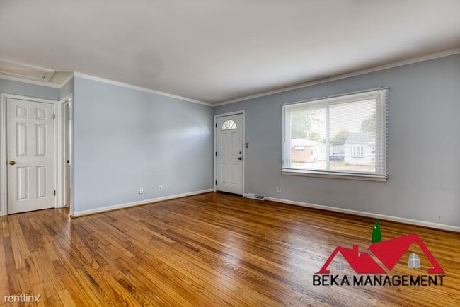 Building Photo - 2 br, 1 bath House - 1350 E Breckenridge St