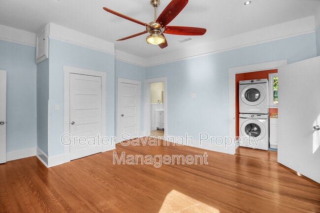 Building Photo - 1206 E 48th St