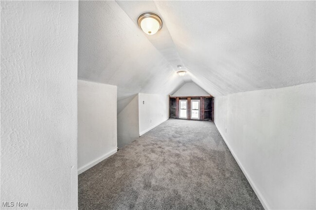 Building Photo - 702 Grace Ave