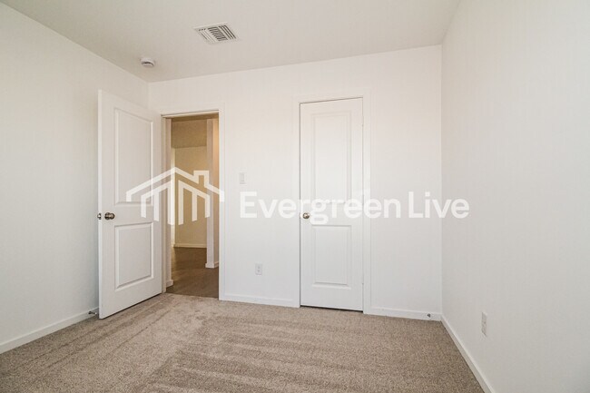 Building Photo - 9604 NW 125th St