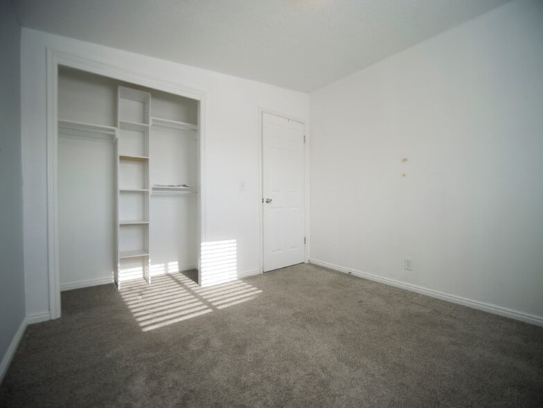 Building Photo - 3292 S 4400 W
