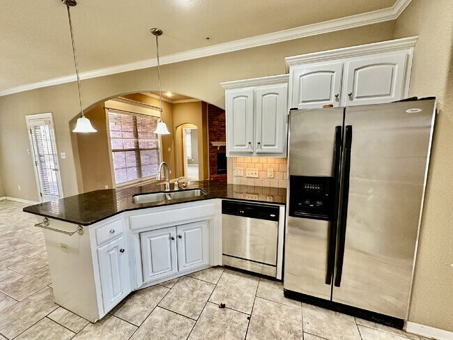 Building Photo - 2591 N Tragalger Dr.