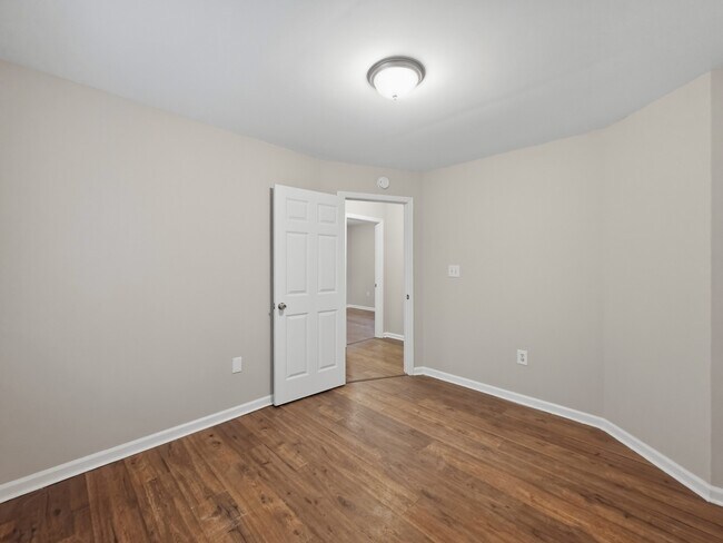 Building Photo - 3382 Lake Valley Rd NW