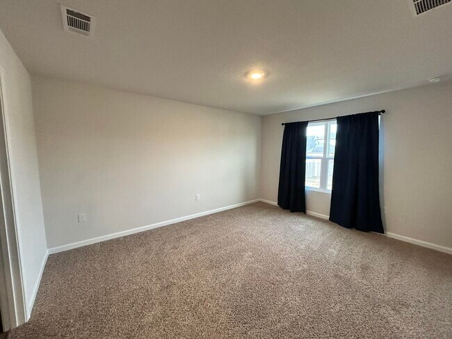 Building Photo - 3293 Chapelwood Dr