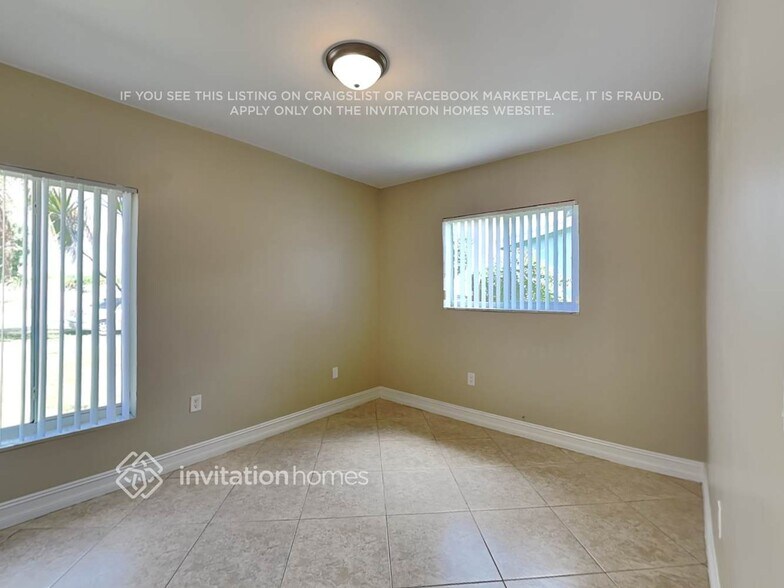 Building Photo - 10840 SW 32nd St