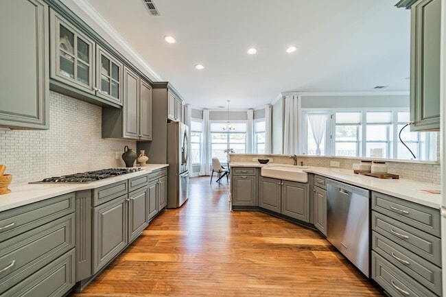 Building Photo - 15016 High Bluff Ct