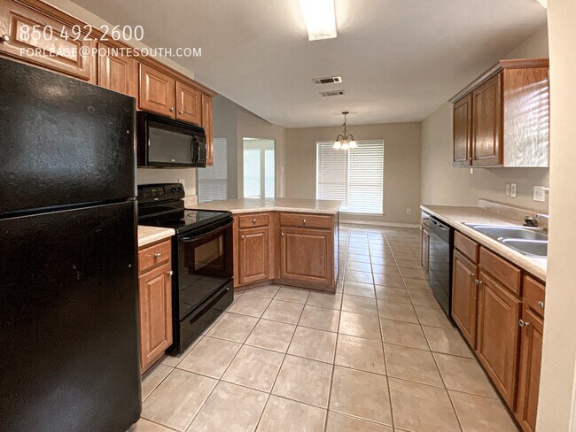 Building Photo - 27450 Hobby Horse Ln