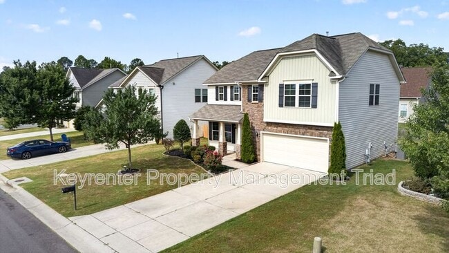 Building Photo - 504 Eagles Wy