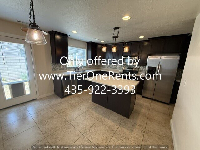 Building Photo - NO DEPOSIT option available for qualified renters!