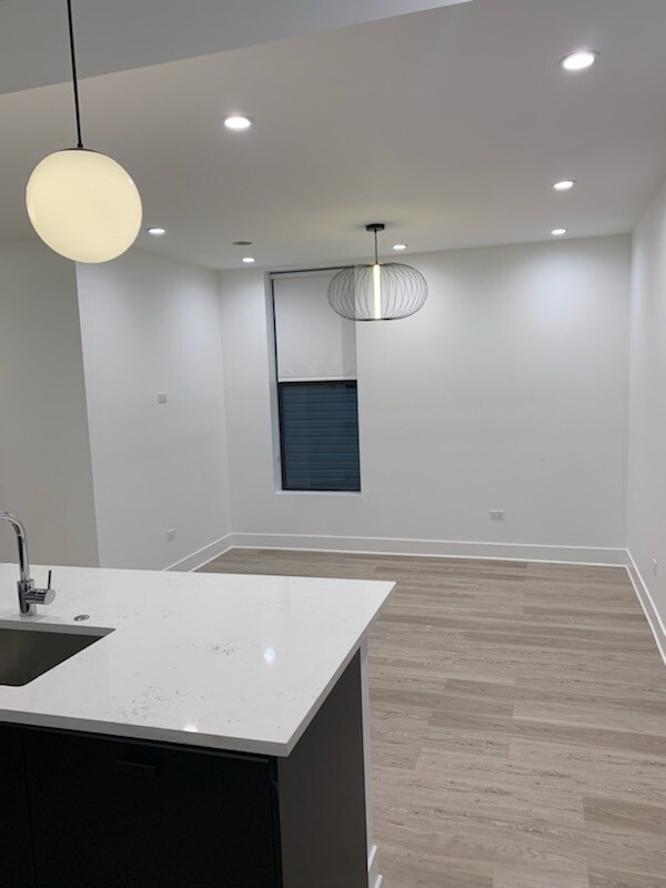 Breakfast Room - 18 W Ontario St