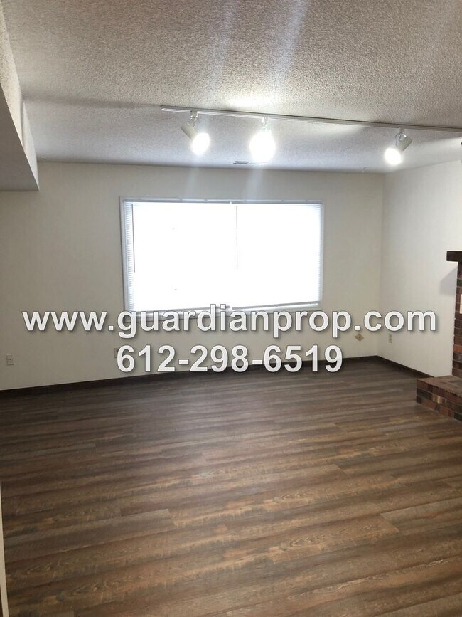 Building Photo - 2190-2194 Coon Rapids Blvd