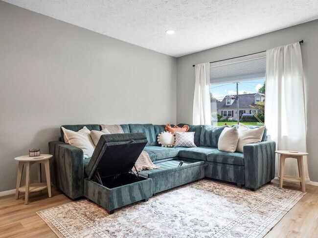 Building Photo - 291 Hunter Ave