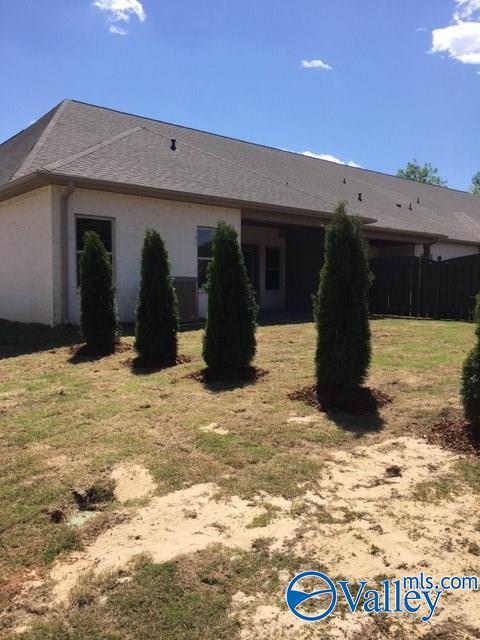 Building Photo - 700 Rivulet Dr SW