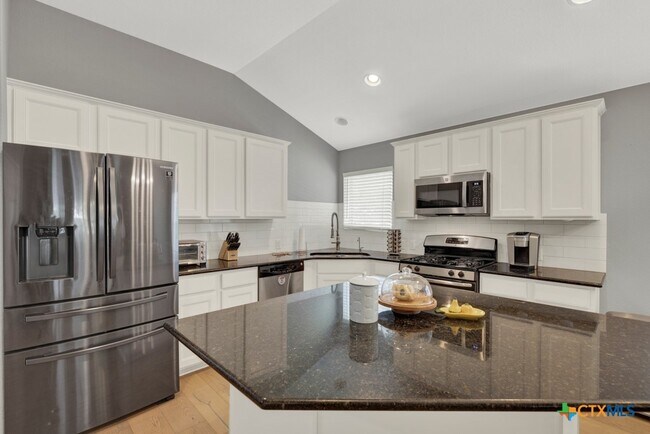 Building Photo - 481 Bayou Bend Dr