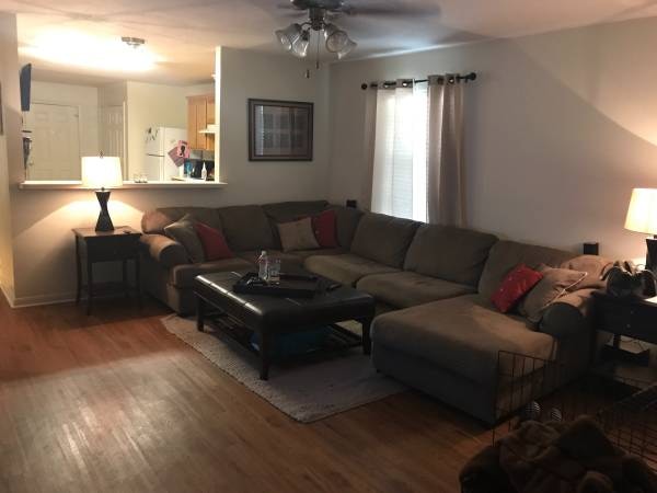 Building Photo - 11349 N Dowling Rd