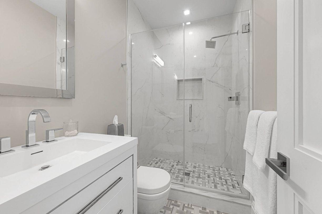 Building Photo - 48 Harvest Ln