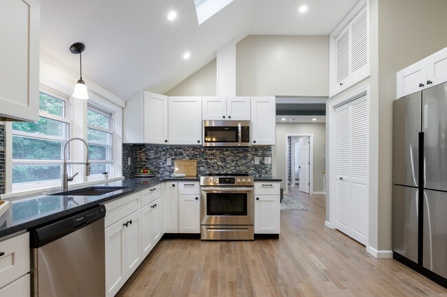 Building Photo - 227 Gurleyville Rd