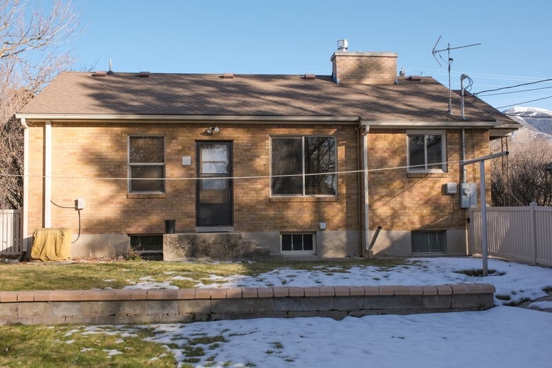 Building Photo - 683 N 300 E