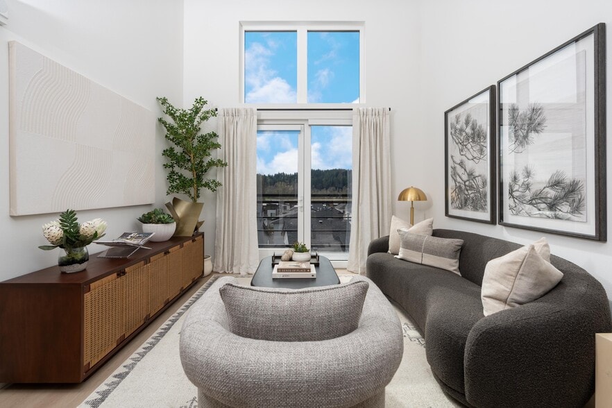 Building Photo - Alexan Woodinville