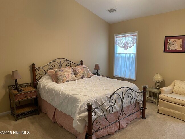 Building Photo - 872 Sandpiper Bay Dr SW