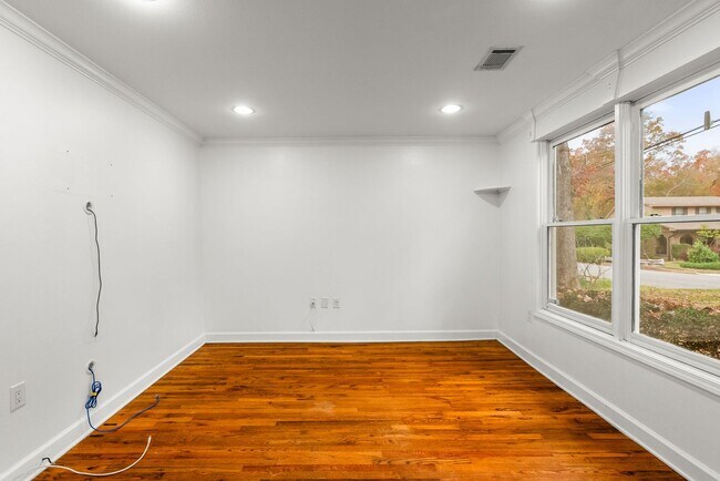 Building Photo - Charming Midtown Little Rock Home on Corner Lot – 3BR/2BA + Garage