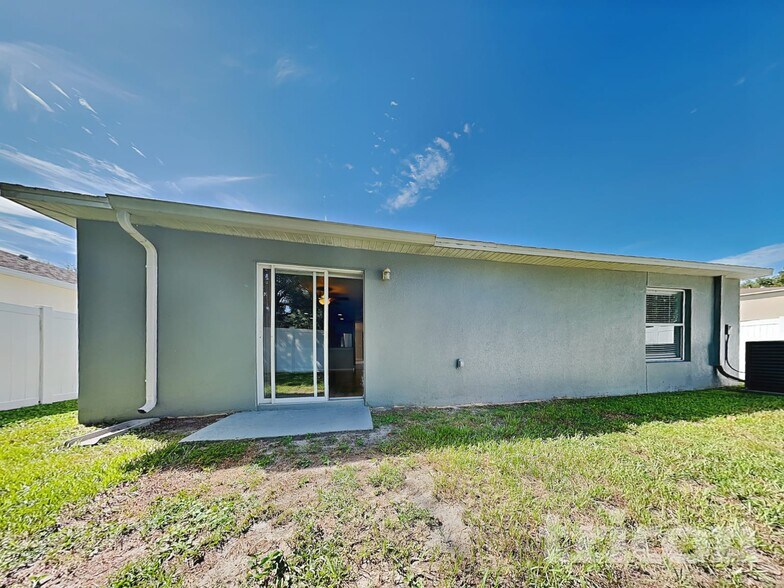 Building Photo - 30801 Temple Stand Ave