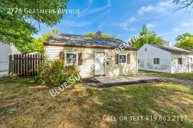 Building Photo - ***Rental Special $300*** Charming and Mod...