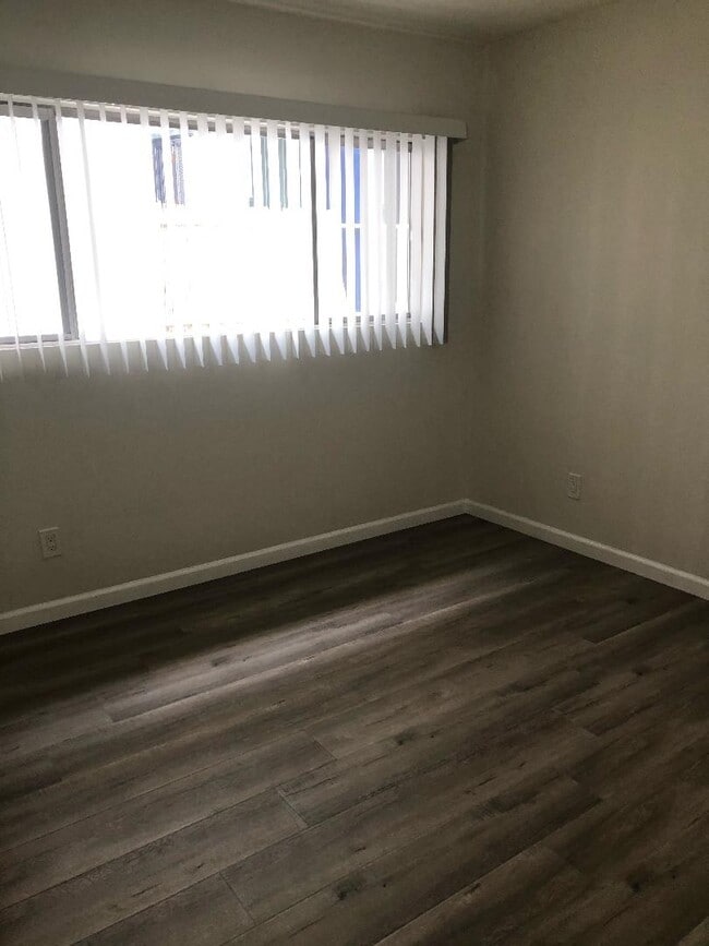 Building Photo - 3760 Jasmine Ave