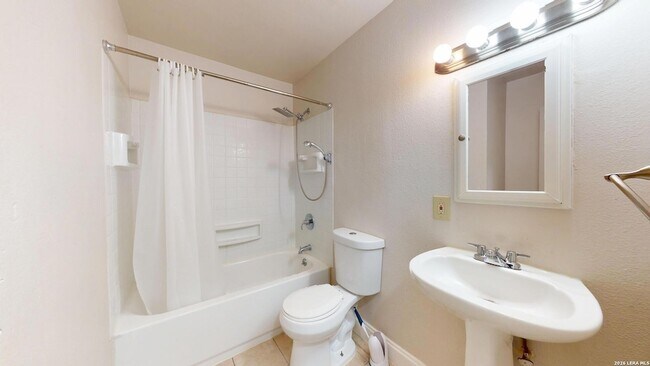 Building Photo - 8826 Cape Valley Dr