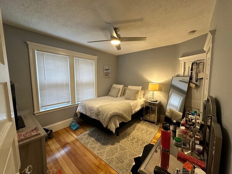 Building Photo - 207 Boston Ave