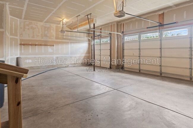 Building Photo - 4550 Avedon Way