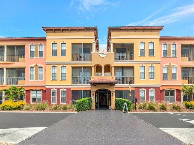 Building Photo - 13941 Clubhouse Dr
