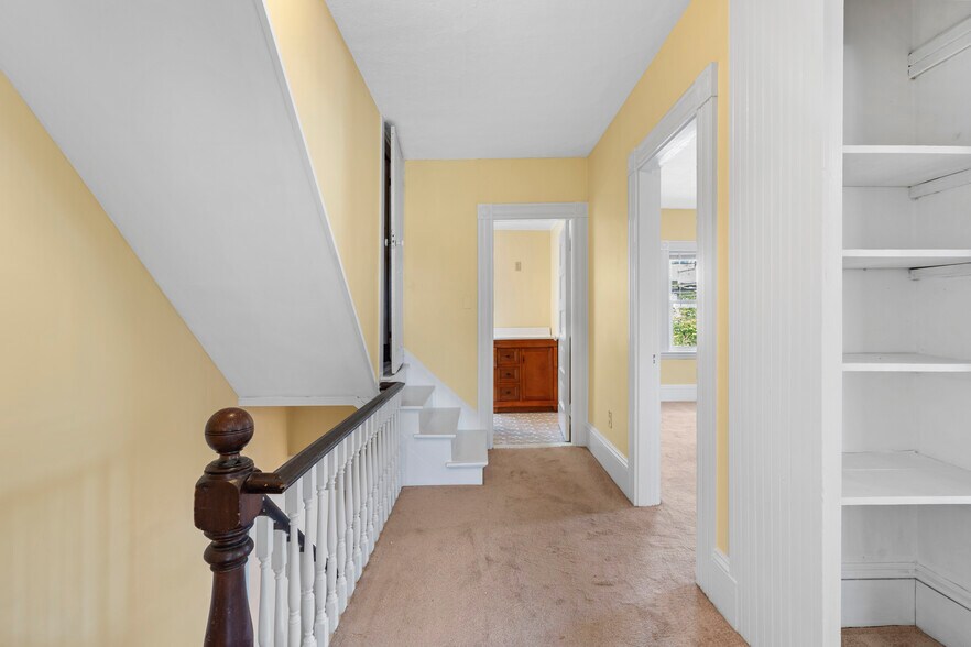 Building Photo - 12 Folger Ave