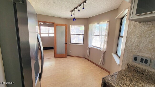 Building Photo - 6836 Orizaba Ave