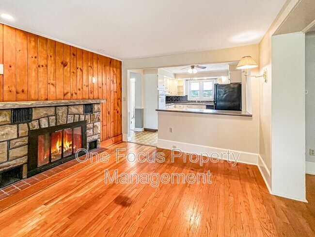 Building Photo - 25 N Glenbrook Ave