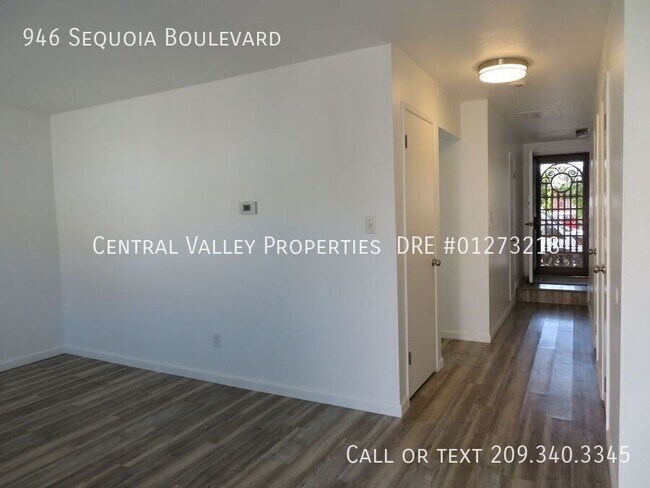 Building Photo - 946 Sequoia Blvd