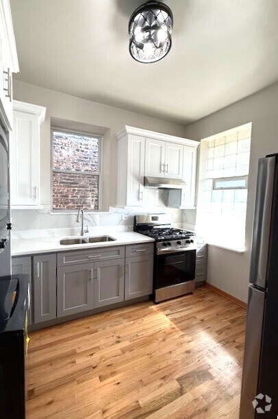 Building Photo - 6044 S Rhodes Ave