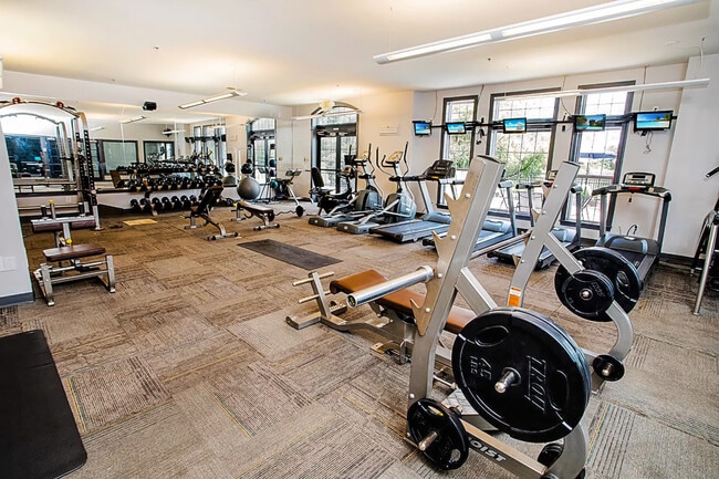 Building Photo - 2420 Aristocracy Cir