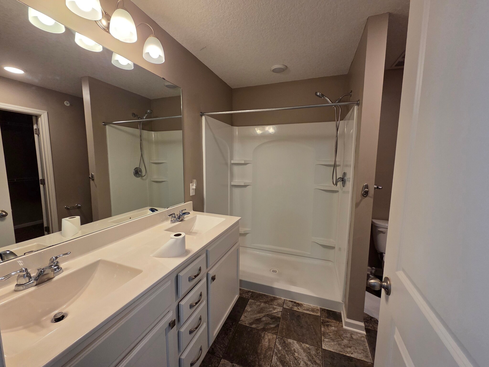 Building Photo - 8783 Granite Ln