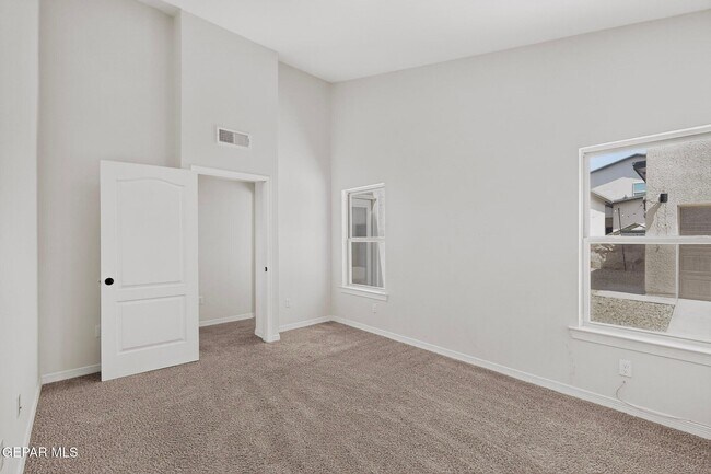 Building Photo - 14321 Chris Zingo Ln