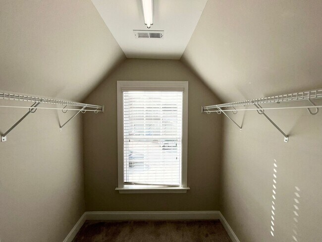 Building Photo - Fantastic 4BD, 2.5BA Home Near Downtown Fuquay-Varina with HOA Amenities, bonus office and 2-Car ...