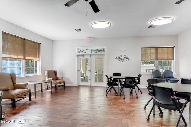 Building Photo - 8601 Beach Blvd