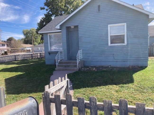 Building Photo - Coming Soon !2 bedroom, one bath home in Caldwell