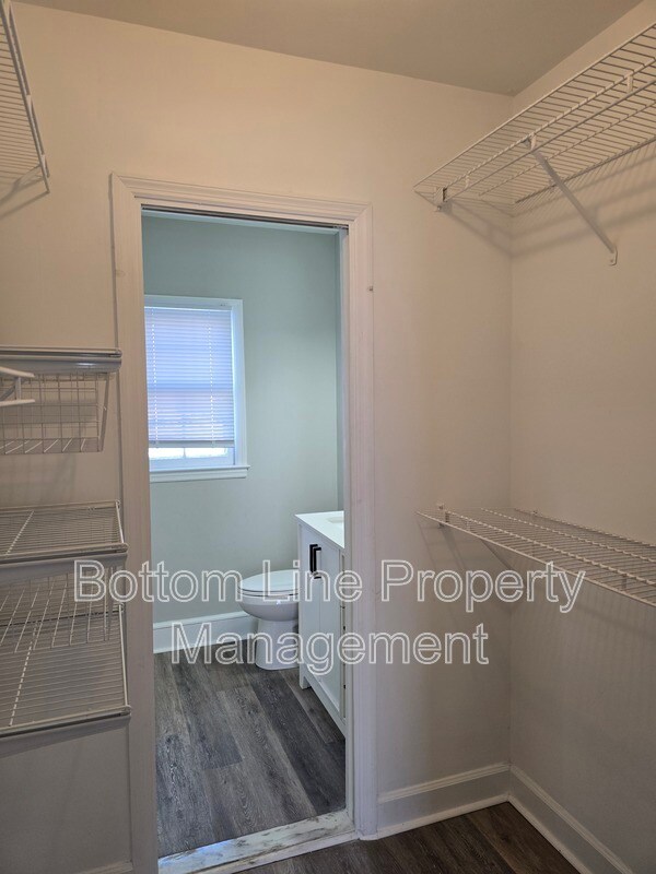 Building Photo - 5949 Quail Hollow Rd