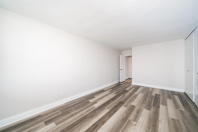 Building Photo - 6040 JFK Blvd E